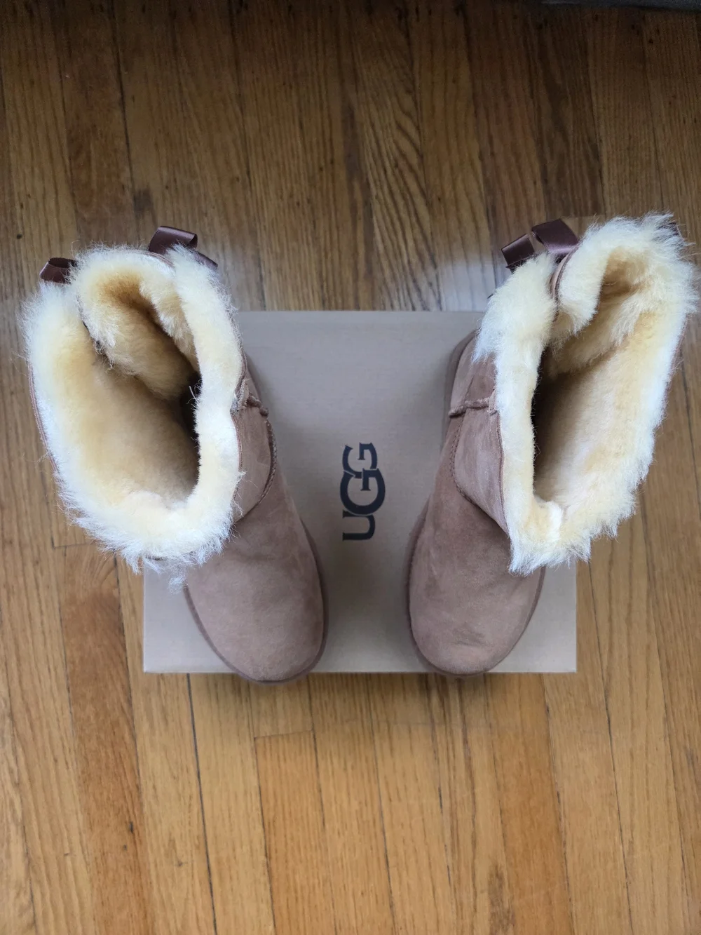 UGG Bailey Bow II Genuine Shearling Boot - Chestnut